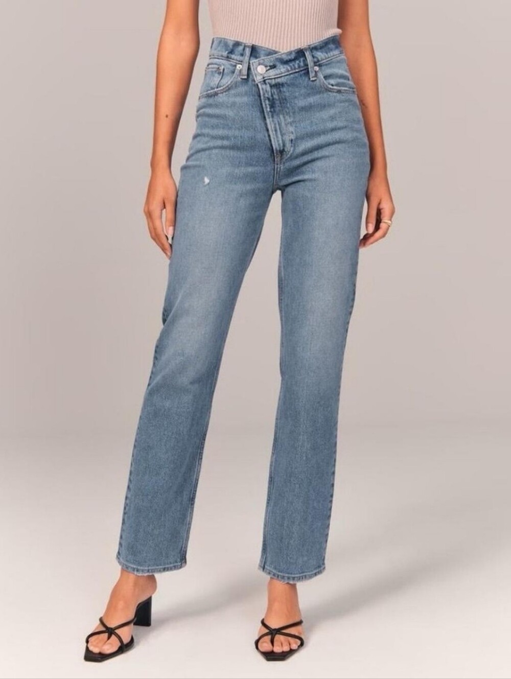 Abercrombie & Fitch 90s Straight Ultra High Rise Criss Cross Waist Jeans 26/2